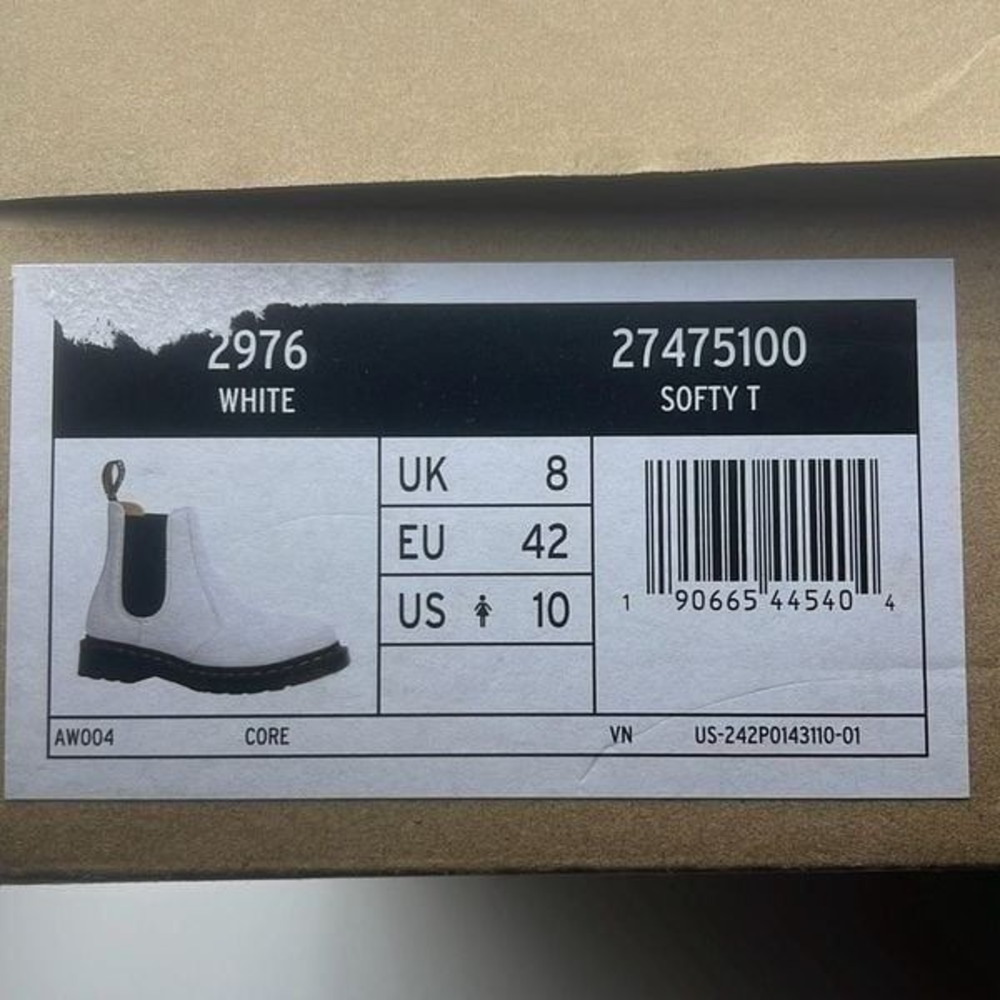Dr. Martens Women's 2976 Chelsea Boot Leather Boots NWB Women Size 10 | Eur 42 - Picture 10 of 11